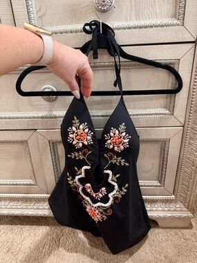 Kenneth Cole Reaction Black One-Shoulder Top